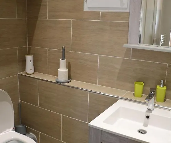 بيت للعطل Chez Meli Et Jo *